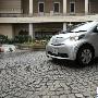 Toyota展出预计明年发售的电动版iQ