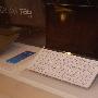Galaxy Tab 8.9动手玩，同时也出现键盘基座