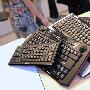Computex 2011：Zippy展出新蓝牙产品线、超强微动开关的电竞鼠标以及新发光键盘登场