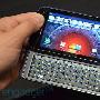Motorola Droid 4 动手玩，还是没有快门键（影片）
