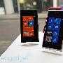 白色版 Nokia Lumia 800 动手玩
