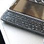 HTC也玩变身 全键盘Desire Z报2980元