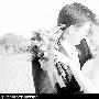 《婚纱摄影:经典的布光与摆姿势技巧教程》(Kelby Online Training David Ziser Wedding Portraits Classical Lighting Posing DVD)[光盘镜像]
