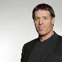 《与安东尼罗宾一起突破人生》(Breakthrough with Tony Robbins )更新至第一季第二集[HDTV]