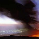 贴子主题: 冒死拍摄！--超近距离接触火山爆发 自然风光 风景图片
