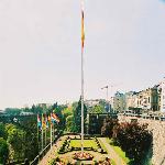 沐浴晨光中的卢森堡宪法广场（胶片）图片 自然风光 风景图片