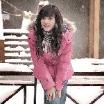 雪中美丽少女图片 自然风光 风景图片