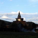 黄昏下的寺庙(四川阿坝县)图片 自然风光 风景图片