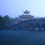 庭院冷雨图片 自然风光 风景图片