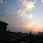 连日阴雨今晨放晴六点拍到少见的彩云图片 自然风光 风景图片