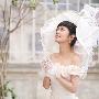张娜拉情人节发婚纱写真 浪漫白裙成熟优雅