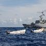 索马里海盗劫持荷兰货轮并向美军补给舰开火