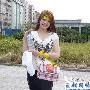 台湾绿营帅哥美女拍广告:为517游行催人气![图]