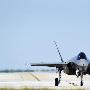 美国将军称F-35战机采用单发动机存在着陆风险