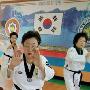 韩国：祖母也爱跆拳道（图）