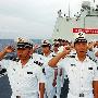 中国海军第三批护航编队举行国旗宣誓仪式(图)