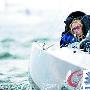 英国四肢瘫痪女子靠呼吸操控帆船海上航行