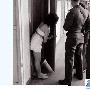 韩国女人是这样“伺候”美国大兵的！[组图]