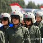 中国歼击机女飞行员武器操作表现优于男性！[图]