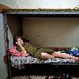 以色列女兵人枪同床