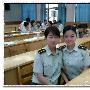 女兵妹妹教室留下姐妹相