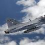 泰国空军首架JAS-39D鹰狮战机完成首飞(组图)