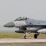 台军F-16战机打靶射断拖靶钢缆致机身毁损(图)