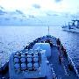 中国海军第四批护航编队抵达亚丁湾开始护航