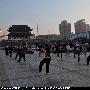 广场实拍：81岁老志愿军战士的风采