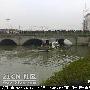 女尸被当众扒光，警察当场验尸仁道吗~！