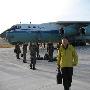 空军伊尔76运输机赴高原救灾最大载重降至20吨