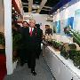 中国在马来西亚防展出最新A200火箭炮[组图]