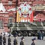 俄罗斯阅兵两种新武器亮相 北约部队首现红场