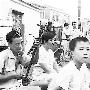 盲人家庭双胞胎获海军军官10年资助考上大学[图]