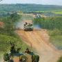我军炮兵团射击观察所前推1500米应对浓雾天气