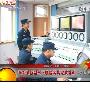 中国海军新型水下快速脱险“快漂”装具完成首训