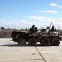 俄罗斯2010年将量产2款BTR-80改进型装甲车俄罗斯将量产改型BTR-80