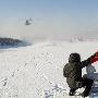 沈阳军区某陆航团实装实兵雪地救援演练