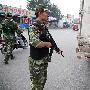 高清：河北武警持冲锋枪追捕越狱逃犯