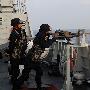 中国护航编队在亚丁湾进行实弹射击训练