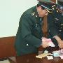 天祝县人武部协调驻地部队官兵为退伍老兵献爱心