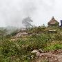 “蓝盔行动－２０１１”实兵演练现场[组图]迅速组织部队展开防卫部署。杨洪武摄