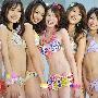 日本靓模秀泳装庆祝"海洋日"