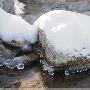 雪化时，流水之间的美