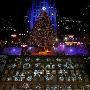 纽约市长为圣诞树点灯揭节庆序幕 万人观看