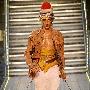 精彩“戏剧”！John Galliano 2010春季男装秀