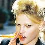 6码的大号超模Lara Stone