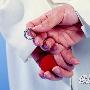 婚礼中 谁把戒指交给新人