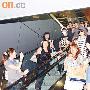 组图：SJ调虎离山反转港九 舟车劳顿粉丝热情