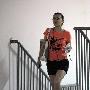 陈好素颜曝光身材丰满走样 开豪车回爱巢